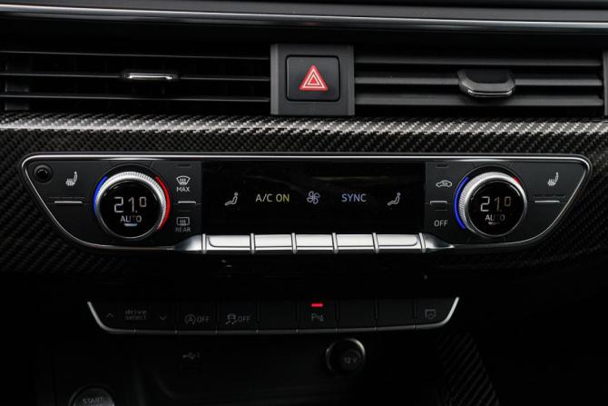 Audi A5 II (F5) Рестайлинг с пробегом 2019 года, цена 4 250 000 рублей, 79990 км, лифтбек, Автокод Объявления