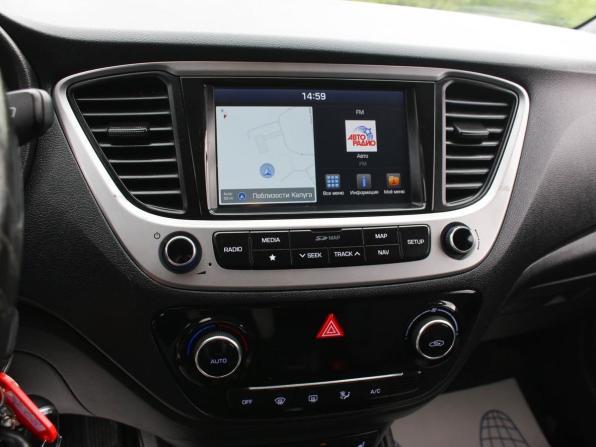 Hyundai Solaris II с пробегом 2018 года, цена 1 252 000 рублей, 120997 км, седан, Автокод Объявления