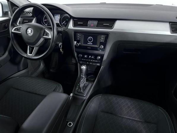 Skoda Rapid I с пробегом 2016 года, цена 1 250 000 рублей, 123375 км, лифтбек, Автокод Объявления