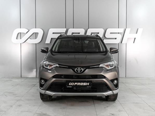 Toyota RAV4 IV (XA40) Рестайлинг с пробегом 2017 года, цена 2 379 000 рублей, 195205 км, внедорожник, Автокод Объявления