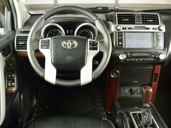 Toyota Land Cruiser Prado 150 Series Рестайлинг 1 с пробегом 2014 года, цена 3 599 995 рублей, 281791 км, внедорожник, Автокод Объявления