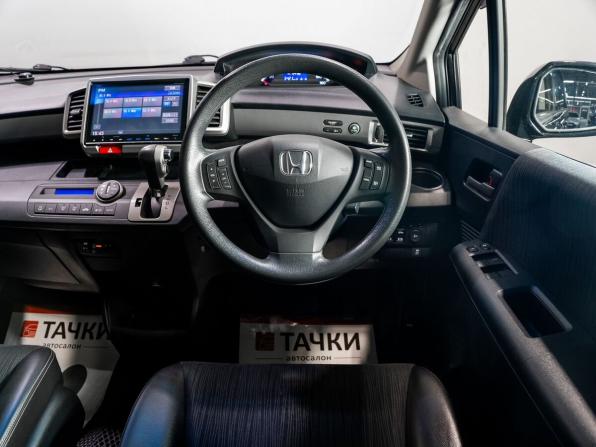 Honda Freed I Рестайлинг 2 с пробегом 2015 года, цена 1 220 000 рублей, 134795 км, компактвэн, Автокод Объявления