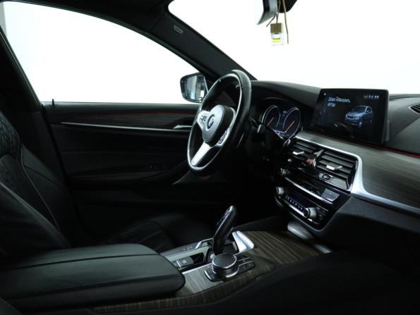 BMW 5 серии VII (G30/G31/G38) с пробегом 2017 года, цена 2 990 000 рублей, 193760 км, седан, Автокод Объявления