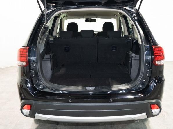 Mitsubishi Outlander III Рестайлинг 2 с пробегом 2015 года, цена 1 900 000 рублей, 200000 км, внедорожник, Автокод Объявления