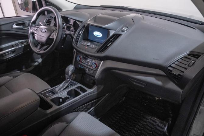 Ford Escape III Рестайлинг с пробегом 2019 года, цена 1 829 000 рублей, 65000 км, внедорожник, Автокод Объявления