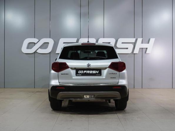 Suzuki Vitara II Рестайлинг с пробегом 2019 года, цена 1 699 000 рублей, 168631 км, внедорожник, Автокод Объявления