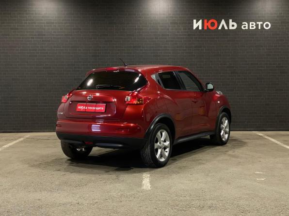 Nissan Juke I с пробегом 2012 года, цена 900 000 рублей, 247341 км, внедорожник, Автокод Объявления