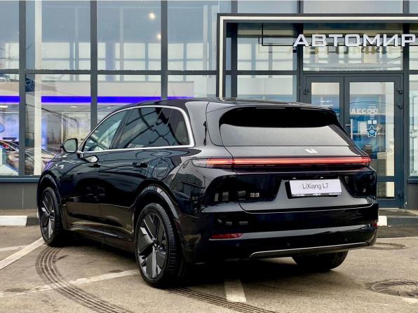 Новый Li Auto (Lixiang) L7 I Рестайлинг 2025 года, цена 8 490 000 рублей, внедорожник, Автокод Объявления