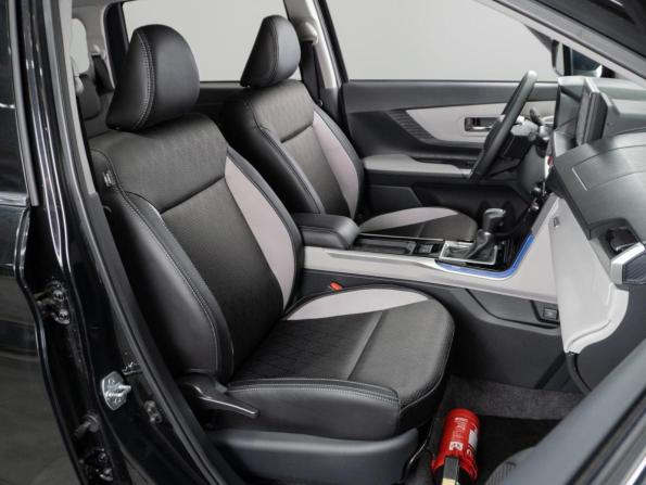 Toyota Veloz с пробегом 2023 года, цена 4 249 000 рублей, 38 км, минивэн, Автокод Объявления