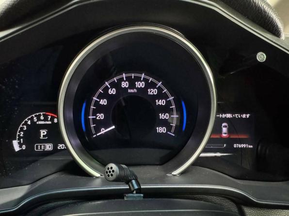 Honda Fit III Рестайлинг с пробегом 2018 года, цена 1 130 000 рублей, 76988 км, хэтчбек, Автокод Объявления