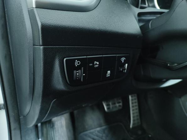 Hyundai Veloster I с пробегом 2013 года, цена 855 000 рублей, 164979 км, хэтчбек, Автокод Объявления