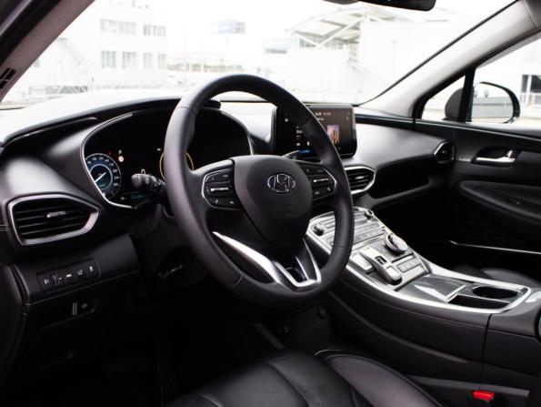 Hyundai Santa Fe IV Рестайлинг с пробегом 2021 года, цена 3 099 000 рублей, 107000 км, внедорожник, Автокод Объявления