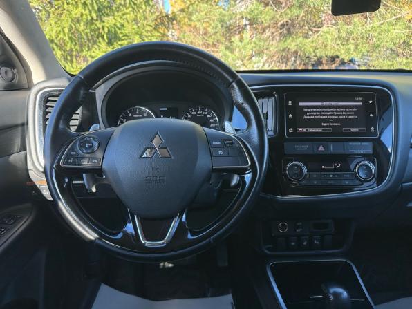 Mitsubishi Outlander III Рестайлинг 2 с пробегом 2018 года, цена 1 849 000 рублей, 174533 км, внедорожник, Автокод Объявления