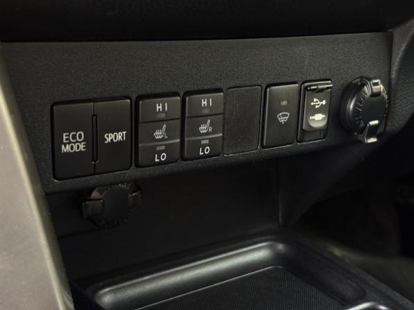 Toyota RAV4 IV (XA40) с пробегом 2015 года, цена 1 820 000 рублей, 114166 км, внедорожник, Автокод Объявления