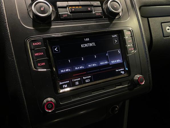 Volkswagen Touran I Рестайлинг 2 с пробегом 2010 года, цена 890 000 рублей, 172704 км, компактвэн, Автокод Объявления