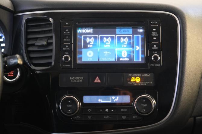Mitsubishi Outlander III Рестайлинг 2 с пробегом 2017 года, цена 1 999 000 рублей, 112000 км, внедорожник, Автокод Объявления