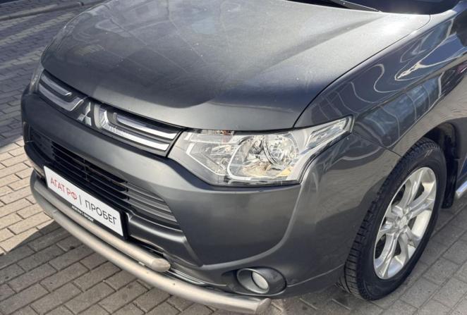 Mitsubishi Outlander II Рестайлинг с пробегом 2013 года, цена 1 020 000 рублей, 383159 км, внедорожник, Автокод Объявления