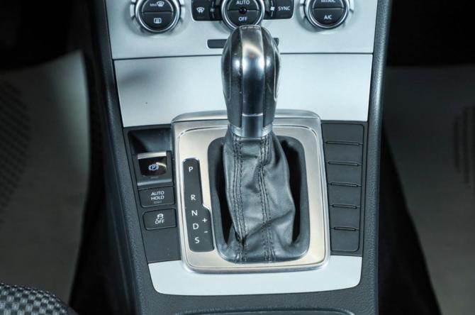Volkswagen Passat B7 с пробегом 2012 года, цена 1 059 000 рублей, 225133 км, седан, Автокод Объявления