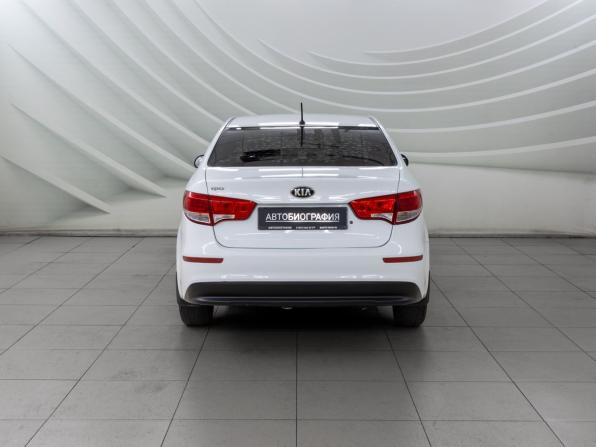 Kia Rio III Рестайлинг с пробегом 2016 года, цена 908 000 рублей, 198060 км, седан, Автокод Объявления