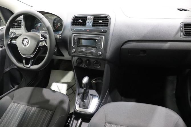 Volkswagen Polo V Рестайлинг с пробегом 2015 года, цена 745 000 рублей, 183162 км, седан, Автокод Объявления