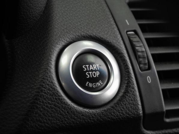 BMW 1 серии I (E81/E82/E87/E88) Рестайлинг с пробегом 2011 года, цена 999 000 рублей, 125983 км, хэтчбек, Автокод Объявления