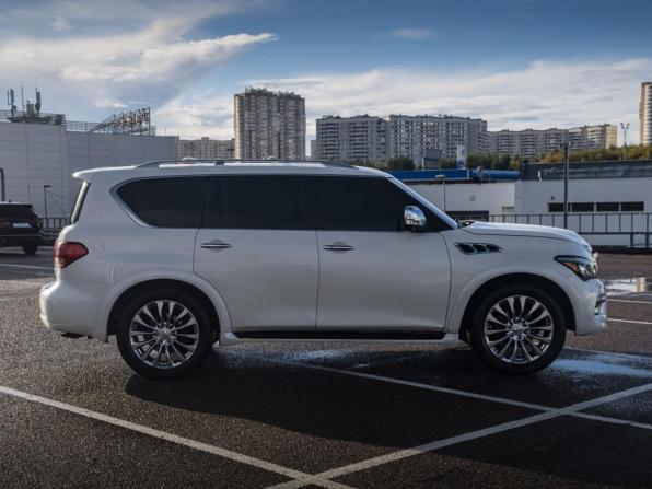 Infiniti QX80 I Рестайлинг с пробегом 2017 года, цена 3 250 000 рублей, 194039 км, внедорожник, Автокод Объявления