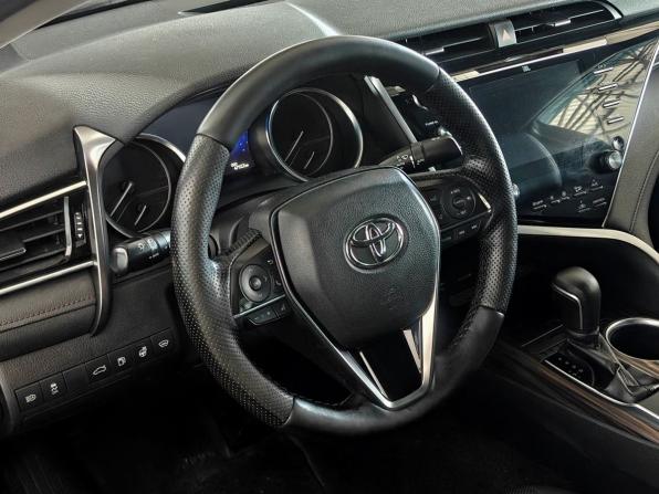 Toyota Camry VIII (XV70) с пробегом 2019 года, цена 1 730 000 рублей, 471121 км, седан, Автокод Объявления