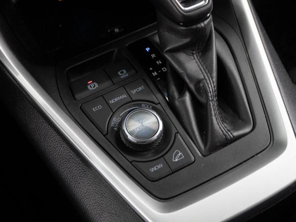 Toyota RAV4 V (XA50) с пробегом 2023 года, цена 4 240 000 рублей, 33839 км, внедорожник, Автокод Объявления