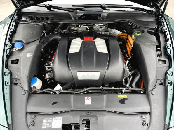 Porsche Cayenne II (958) с пробегом 2012 года, цена 1 499 000 рублей, 254846 км, внедорожник, Автокод Объявления