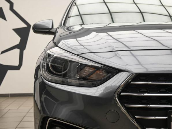 Hyundai Solaris II с пробегом 2018 года, цена 1 369 900 рублей, 142516 км, седан, Автокод Объявления