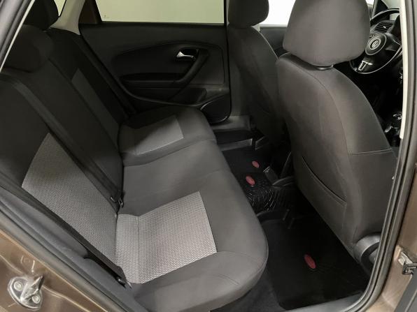 Volkswagen Polo V с пробегом 2015 года, цена 849 000 рублей, 223346 км, седан, Автокод Объявления