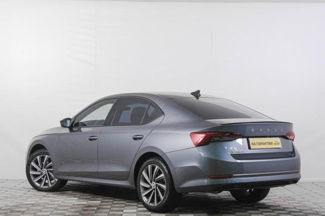 Skoda Octavia IV (A8) с пробегом 2020 года, цена 2 799 000 рублей, 30100 км, лифтбек, Автокод Объявления