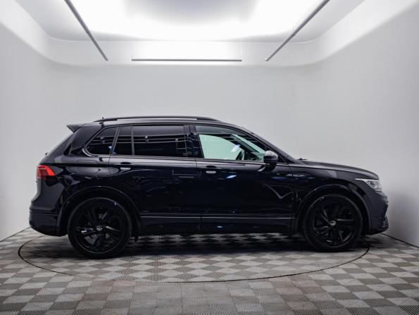 Volkswagen Tiguan II Рестайлинг с пробегом 2021 года, цена 3 995 000 рублей, 109000 км, внедорожник, Автокод Объявления