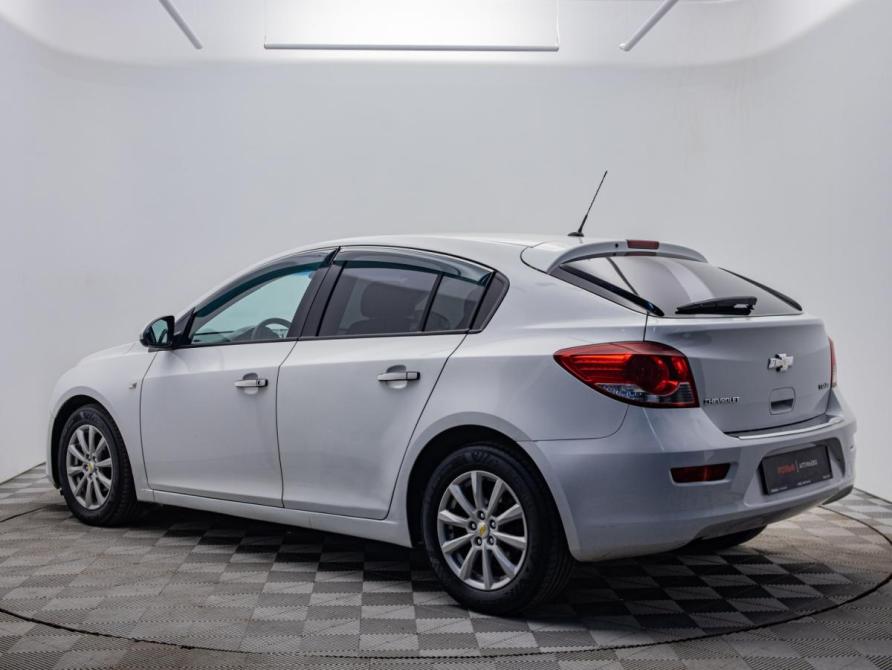 Chevrolet Cruze I Рестайлинг Москва  - изображение 3
