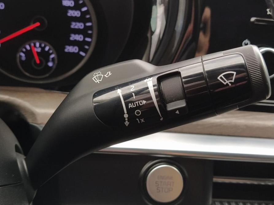 Kia K5 III Екатеринбург  - изображение 11