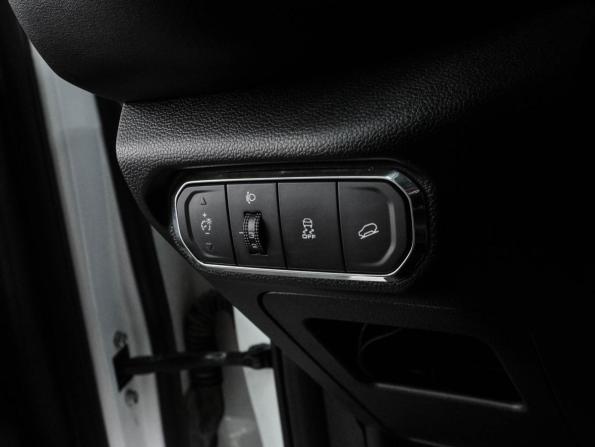 Haval Jolion I с пробегом 2023 года, цена 1 547 000 рублей, 130989 км, внедорожник, Автокод Объявления