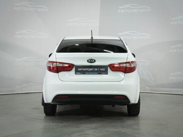 Kia Rio III с пробегом 2013 года, цена 680 000 рублей, 369318 км, седан, Автокод Объявления