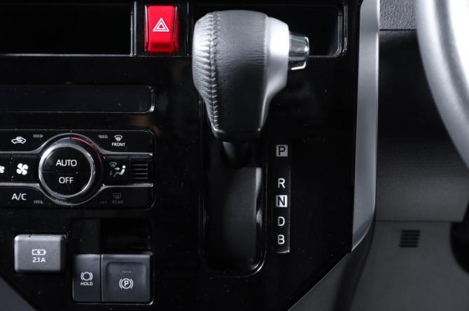 Toyota Roomy I с пробегом 2020 года, цена 1 499 000 рублей, 27800 км, микровэн, Автокод Объявления