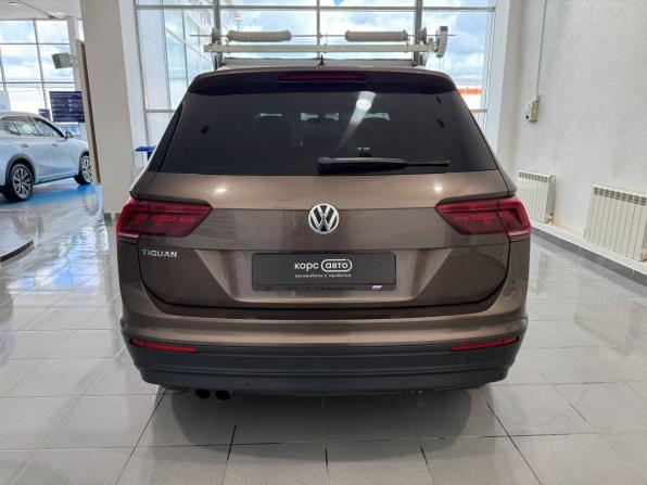 Volkswagen Tiguan II с пробегом 2018 года, цена 1 912 000 рублей, 192450 км, внедорожник, Автокод Объявления