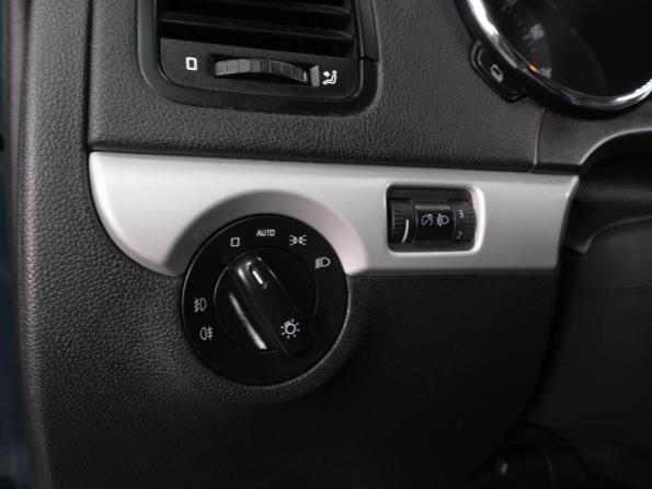 Skoda Yeti I с пробегом 2010 года, цена 789 000 рублей, 204985 км, внедорожник, Автокод Объявления