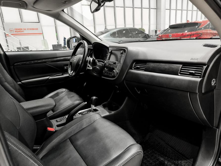 Mitsubishi Outlander III Рестайлинг Казань  - изображение 13