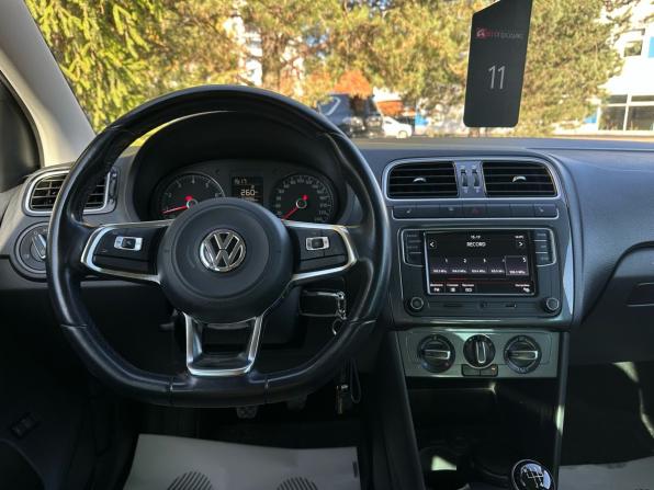 Volkswagen Polo V Рестайлинг с пробегом 2019 года, цена 1 249 000 рублей, 92995 км, седан, Автокод Объявления