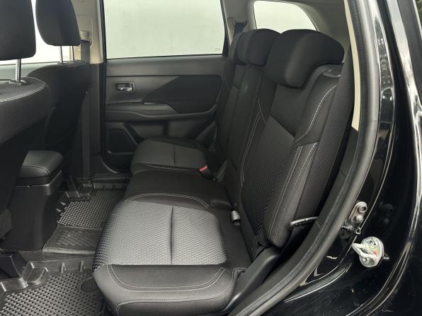 Mitsubishi Outlander III Рестайлинг 3 с пробегом 2021 года, цена 1 950 000 рублей, 130000 км, внедорожник, Автокод Объявления