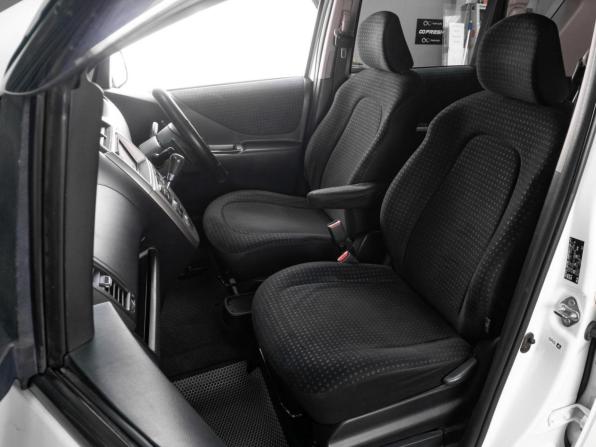 Toyota Ractis I с пробегом 2009 года, цена 629 000 рублей, 260230 км, хэтчбек, Автокод Объявления