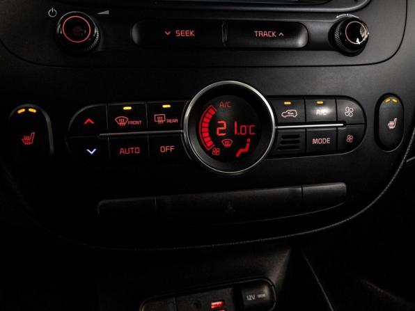 Kia Soul II Рестайлинг с пробегом 2017 года, цена 1 249 000 рублей, 140421 км, хэтчбек, Автокод Объявления