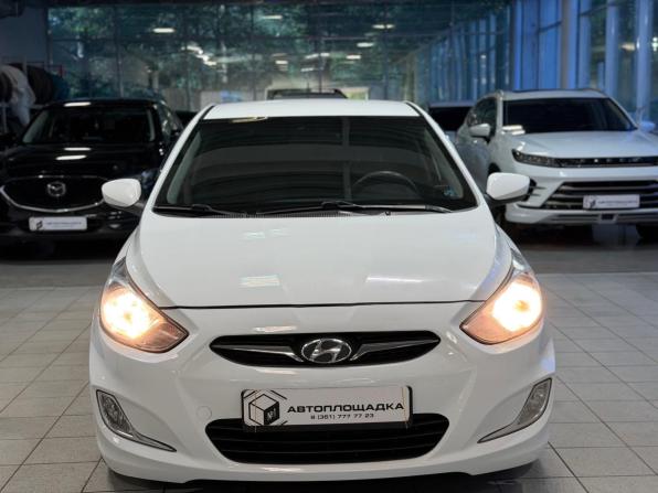 Hyundai Solaris I с пробегом 2012 года, цена 849 000 рублей, 190347 км, хэтчбек, Автокод Объявления