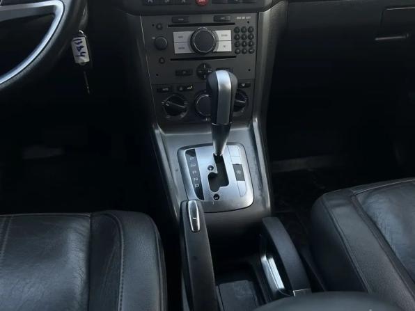 Opel Antara I с пробегом 2008 года, цена 949 000 рублей, 200321 км, внедорожник, Автокод Объявления
