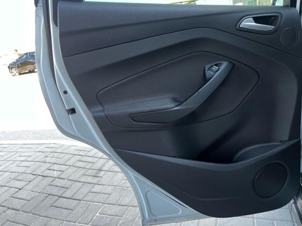 Ford C-MAX II Рестайлинг с пробегом 2016 года, цена 1 037 000 рублей, 163711 км, компактвэн, Автокод Объявления