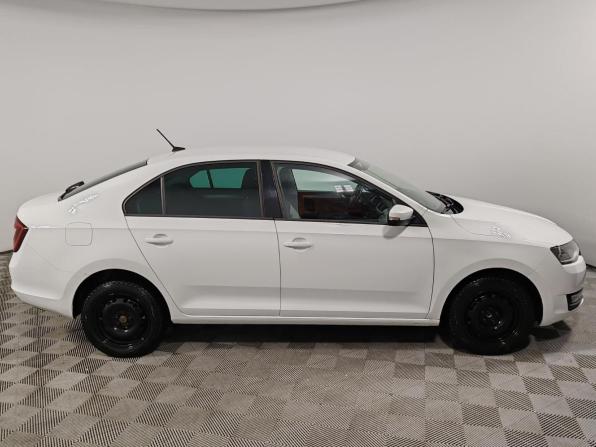 Skoda Rapid I Рестайлинг с пробегом 2019 года, цена 1 235 000 рублей, 174001 км, лифтбек, Автокод Объявления