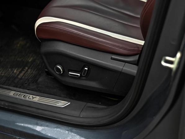 Geely Monjaro I с пробегом 2023 года, цена 2 990 000 рублей, 70562 км, внедорожник, Автокод Объявления